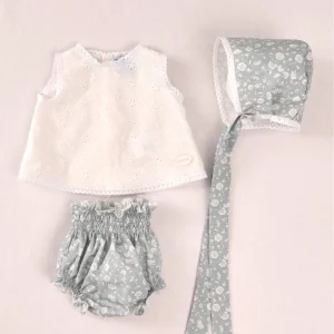 Conjunto recién nacido celeste estampado con capota | Cocote by Charanga