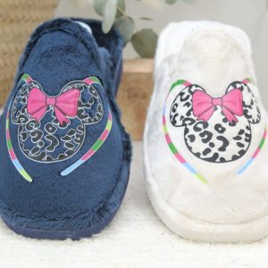 Zapatilla casa Nellakis con piso eva rayado adorno minnie lazo,ref383