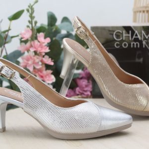 Salón Chamby todo en piel y plata de gel,ref4893