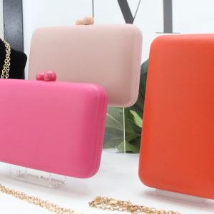 Cartera rigida