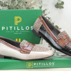 Mocasin Pitillos combinado en piel charol y animal print,ref10870