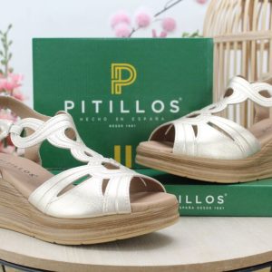 Sandalia Pitillos toda en piel metalizada y cuña ligera,ref11050