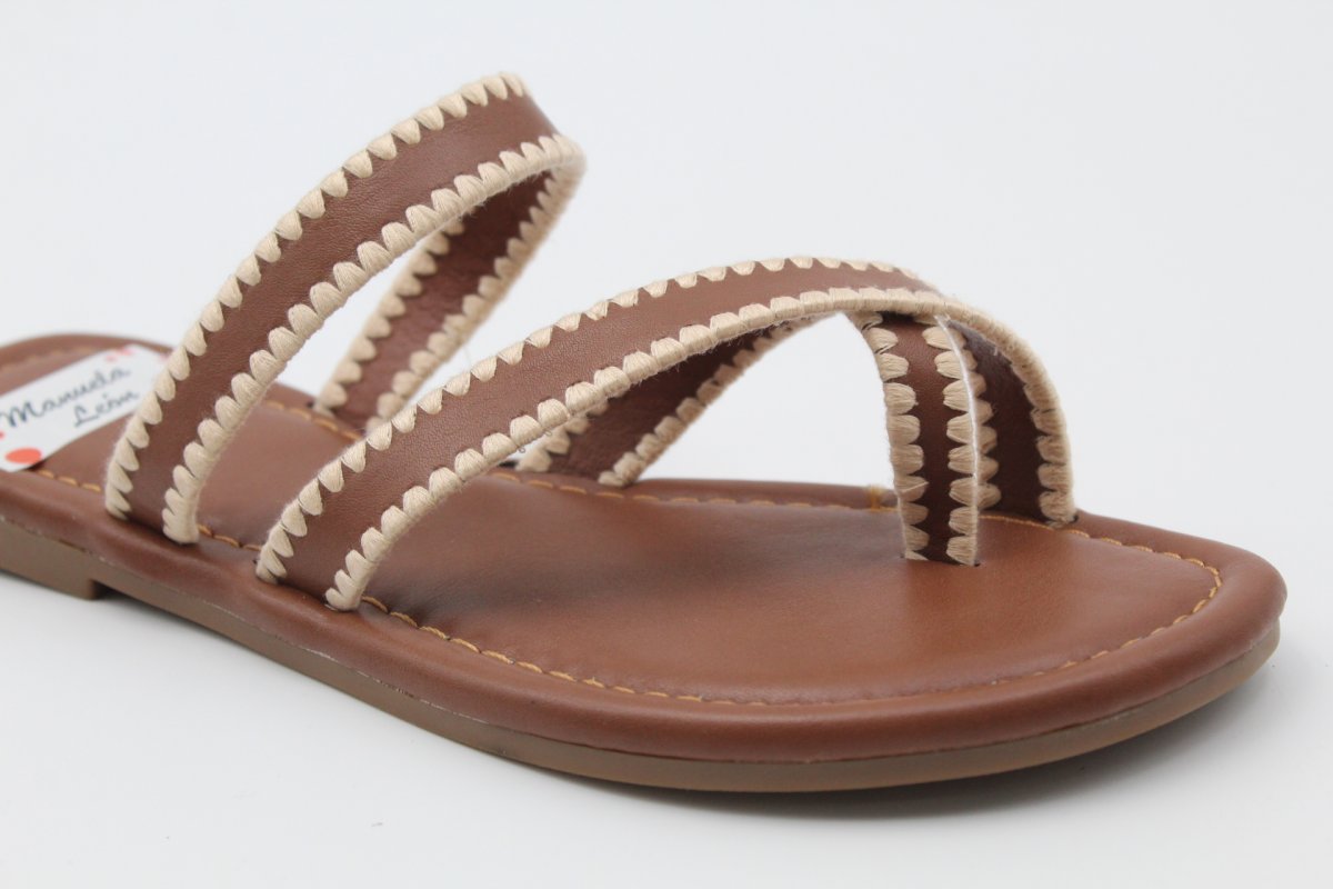 Zueco plano en suave poli piel con tira cruzada y de dedo,ref1020 - Imagen 4