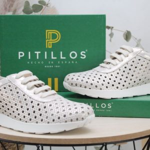 Sneakers Pitillos toda en piel troquelada,ref11101