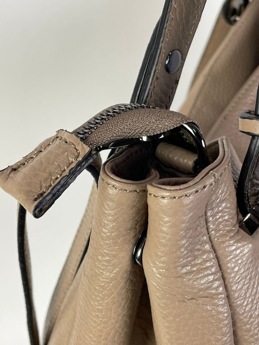 Bolso de piel clásico de doble asa - Imagen 7