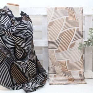 Pashmina en tejido suave y ligero con adorno de rayas,ref347