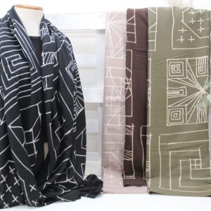 Pashmina con adornos abstractos en tejido suave y ligero,ref362