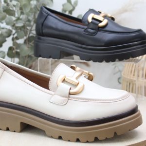 Mocasin en suave poli piel con piso ligero