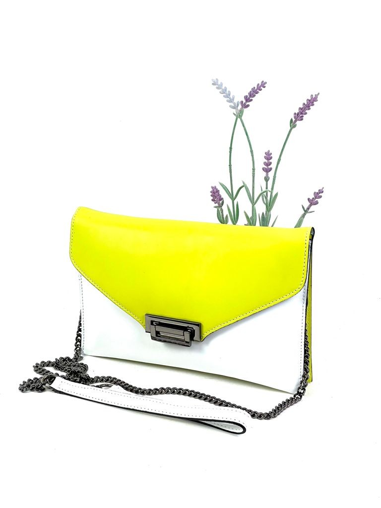 Bandolera de Piel Italiana con Solapa de Broche y 2 Compartimentos para Mujer - Imagen 9