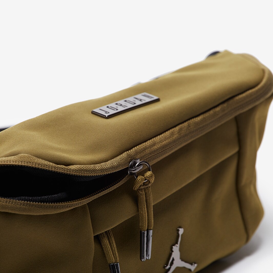 NIKE – Riñonera Jordan Suede Air Olive Flak verde oliva | Unisex 9A0317-F1F-EH - Imagen 8