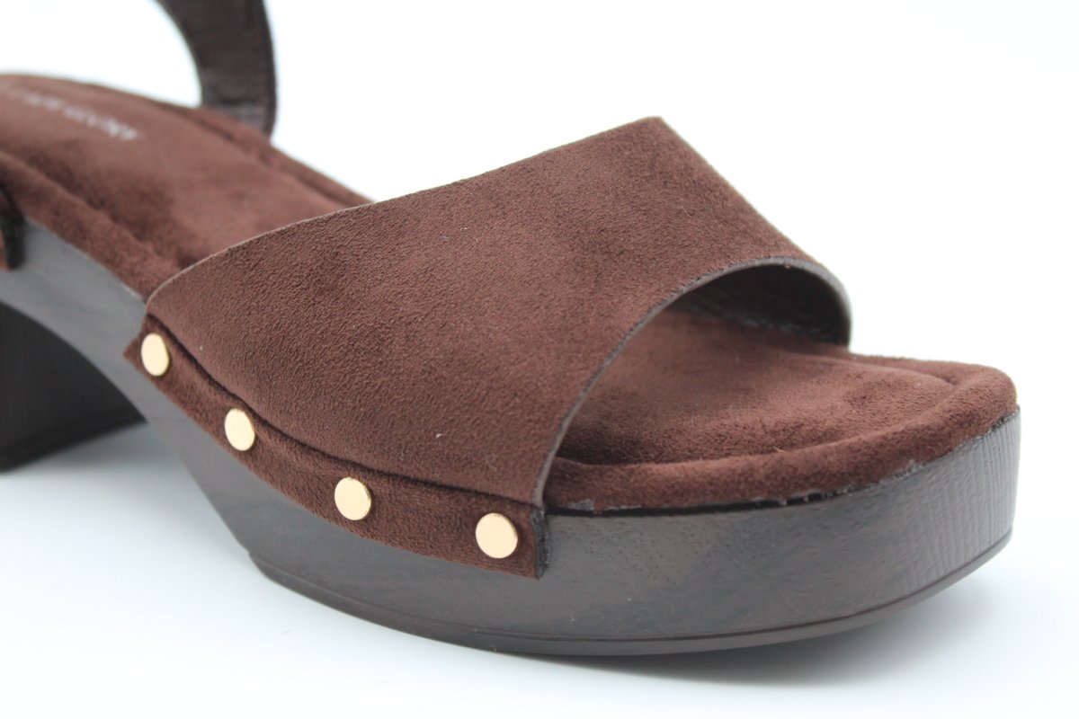 Sandalia en antelina con adorno tachas,ref219 - Imagen 5
