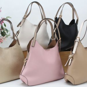 Bolso en suave poli piel con triple cierre,ref68023