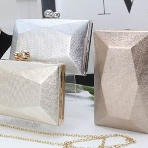 CARTERA  METALIZADA EN POLIPIEL GRABADA R20249