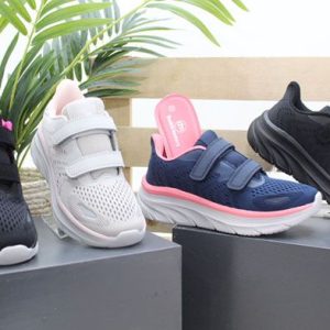 Sneakers con plantilla memory,muy ligera y cierre velcro,ref7658