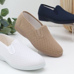 Zapatilla Lona en regilla acolchada con cuña de 2.7cm,ref600