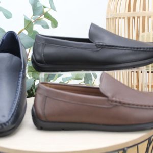 Mocasin liso en suave poli piel con piso de goma,ref138