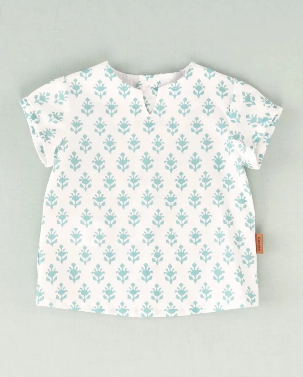 Camisa de flores blanca y turquesa bebé niño
