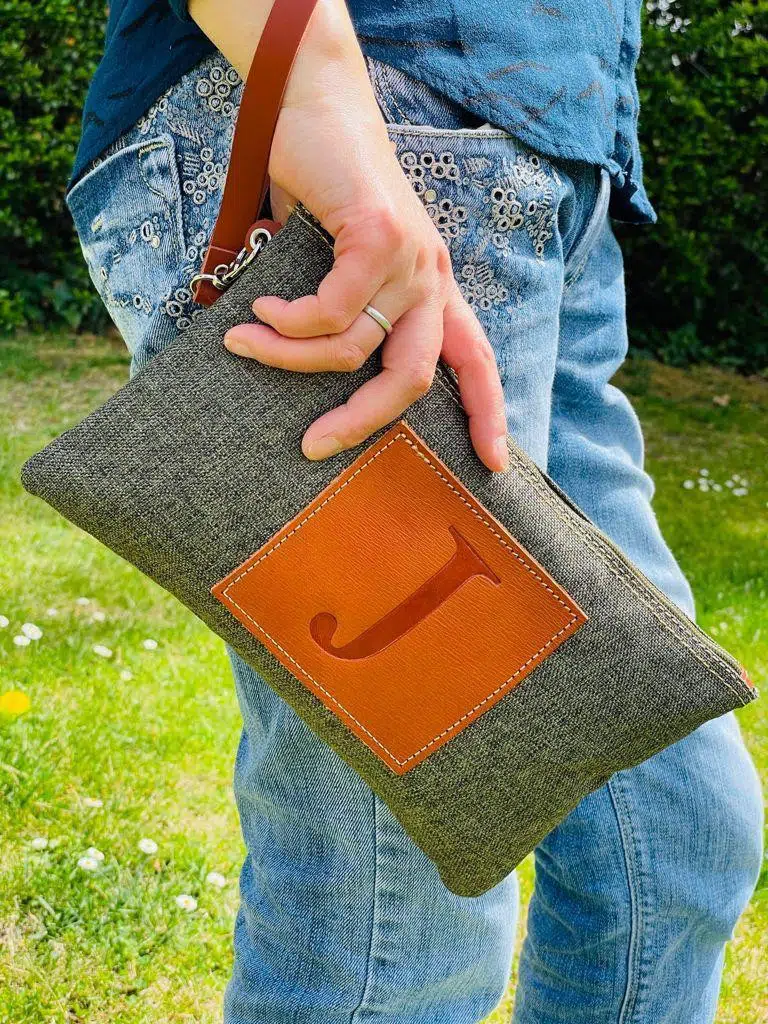 Bolso de mano Piel y Yute para mujer con inicial y cremallera - Imagen 2