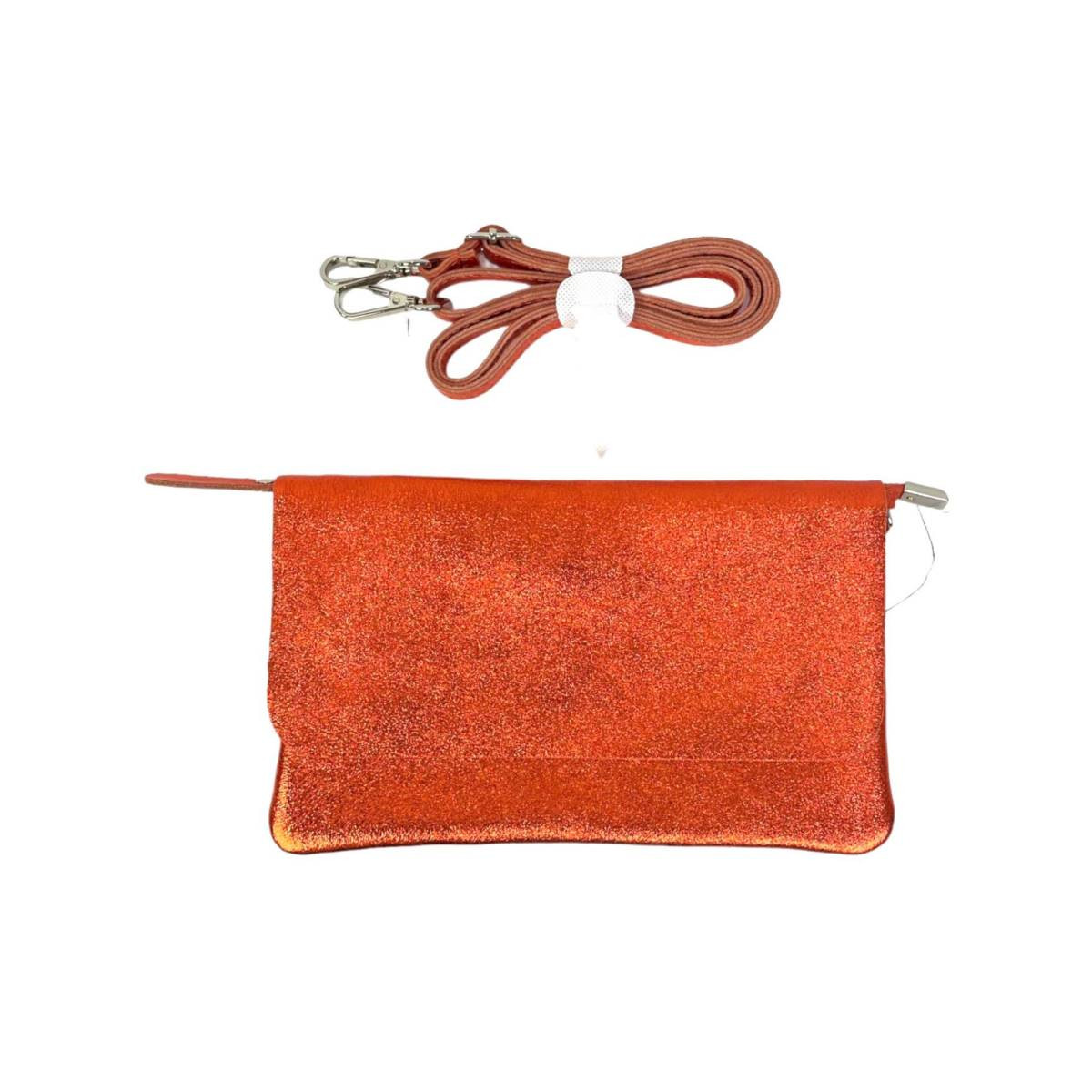 Bolso Piel metalizado estilo sobre con solapa y cremallera - Imagen 3