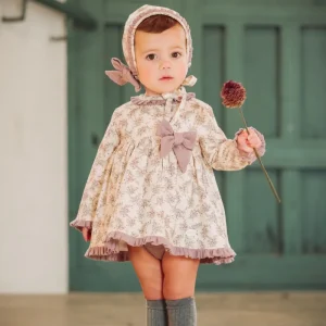 Conjunto vestido. braguita y capota de bebé flores malva Cocote & Charanga