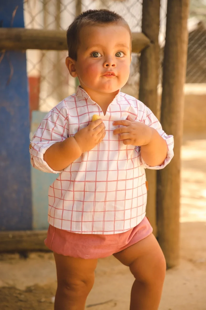 Camisa de niño nude Cocote & Charanga - Imagen 2