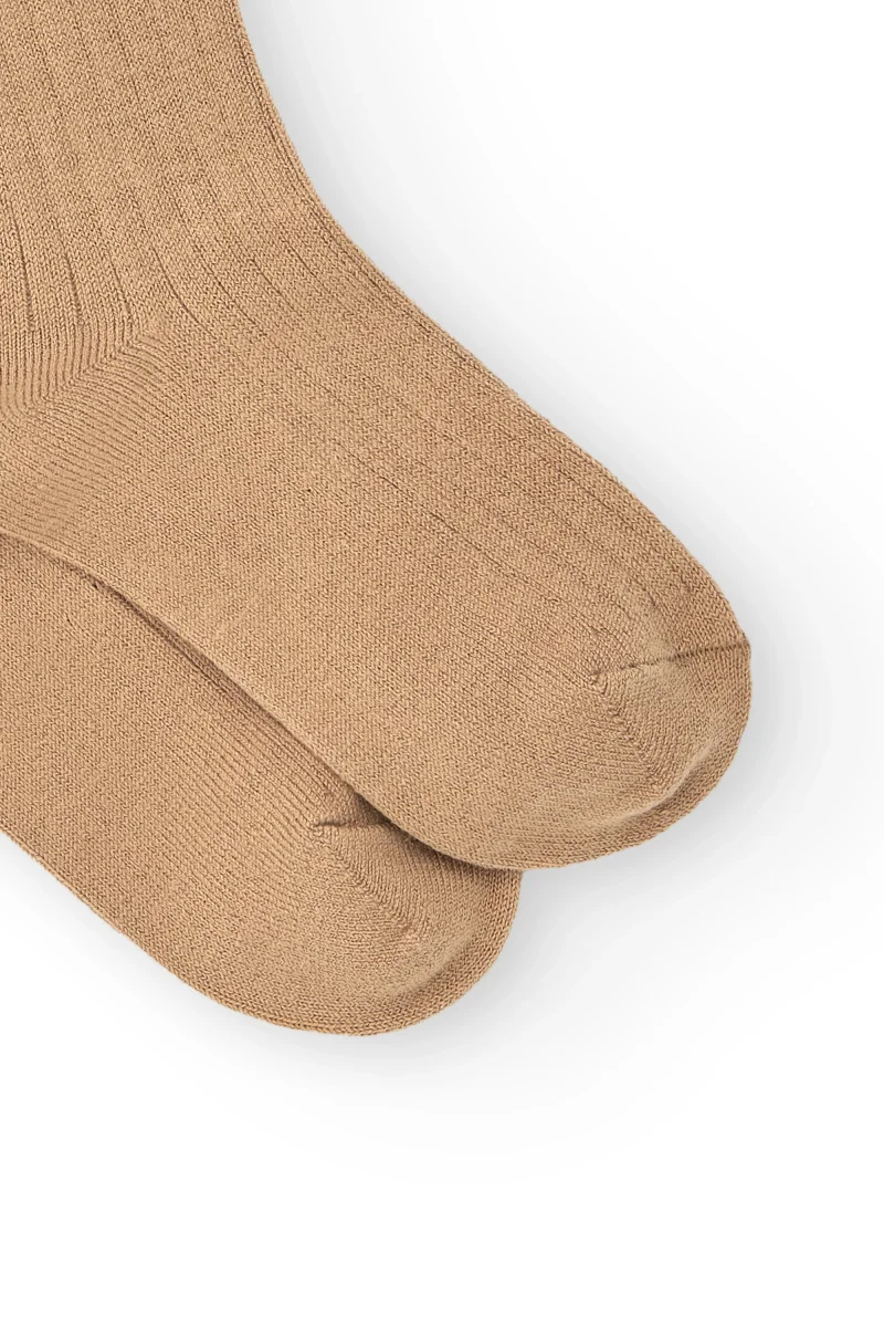 Calcetines altos beige con pompón Valentín & Charanga - Imagen 3