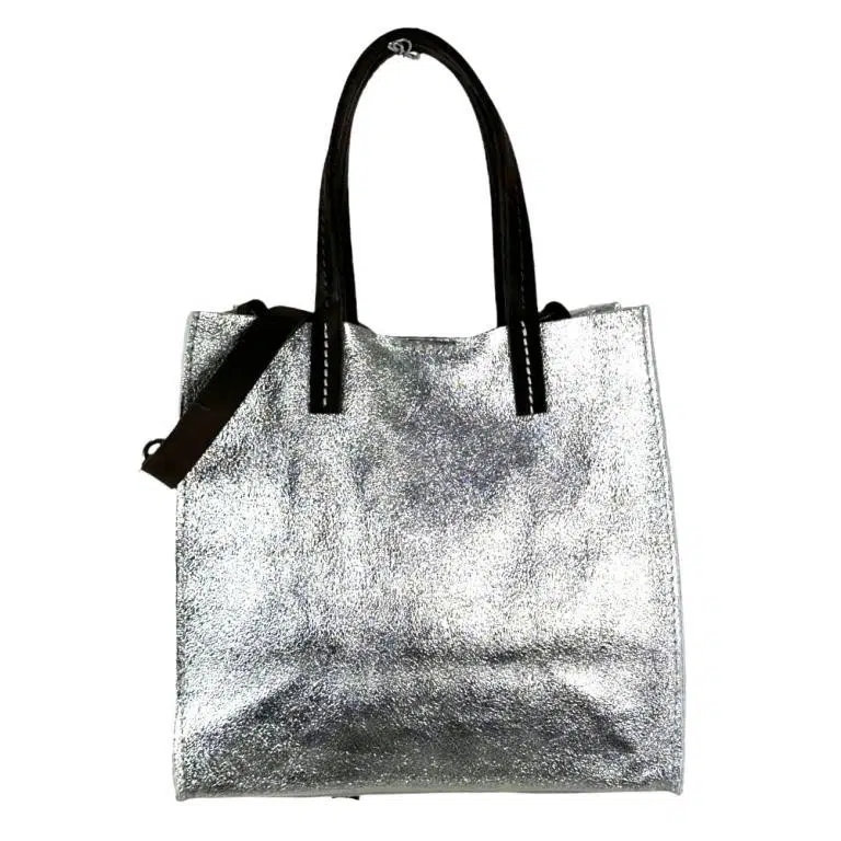 Bolsito Compacto tipo Shopper de Piel con Efecto Brillante y Neceser Interior - Imagen 5