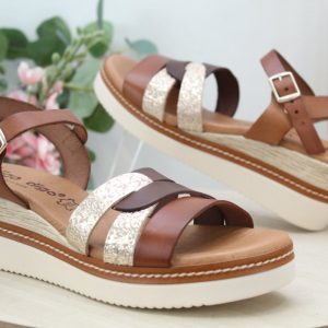 Sandalia nacional toda en piel y planta de gel,cómoda y lgera,ref586