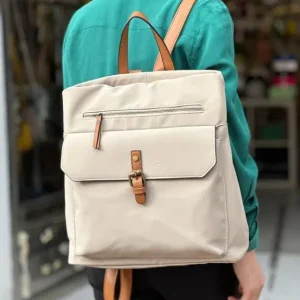 Mochila Antirrobo Sintética de Mujer con 2 Bolsillos Frontales y Asa de Mano