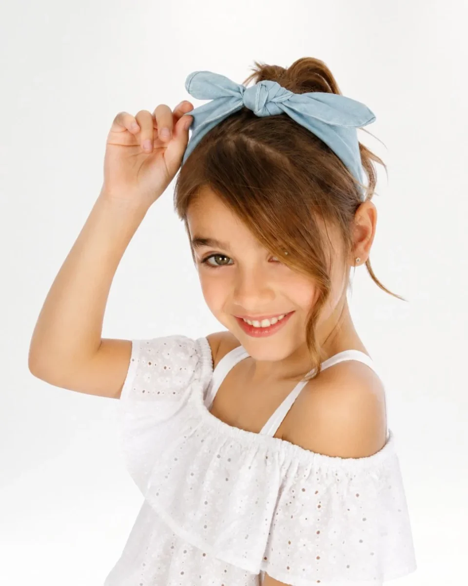 Diadema de niña con nudo azul denim