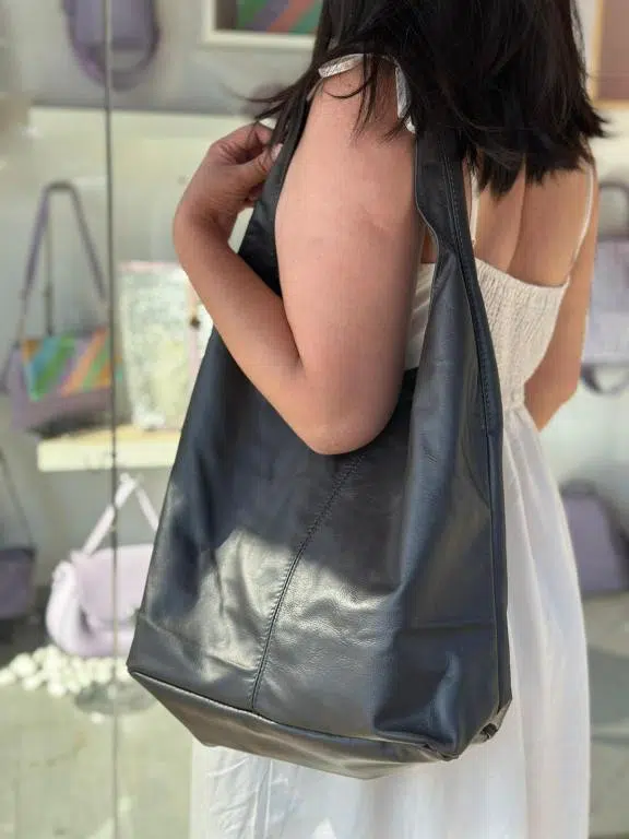 Bolso de Hombro en Piel Italiana con Gran Capacidad y Monedero Extra Mujer - Imagen 7
