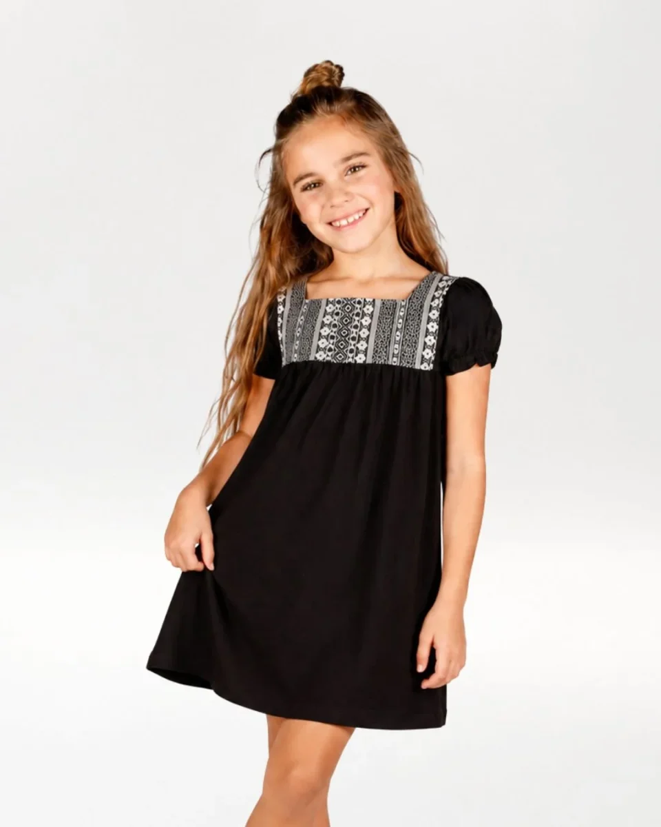 Vestido niña negro bordado - Imagen 4
