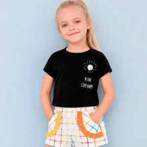 Camiseta niña negra con bolsillo margarita