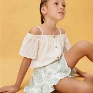 Blusa niña crudo bordado inglés