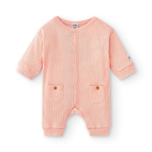 Pelele de recién nacido rosa empolvado
