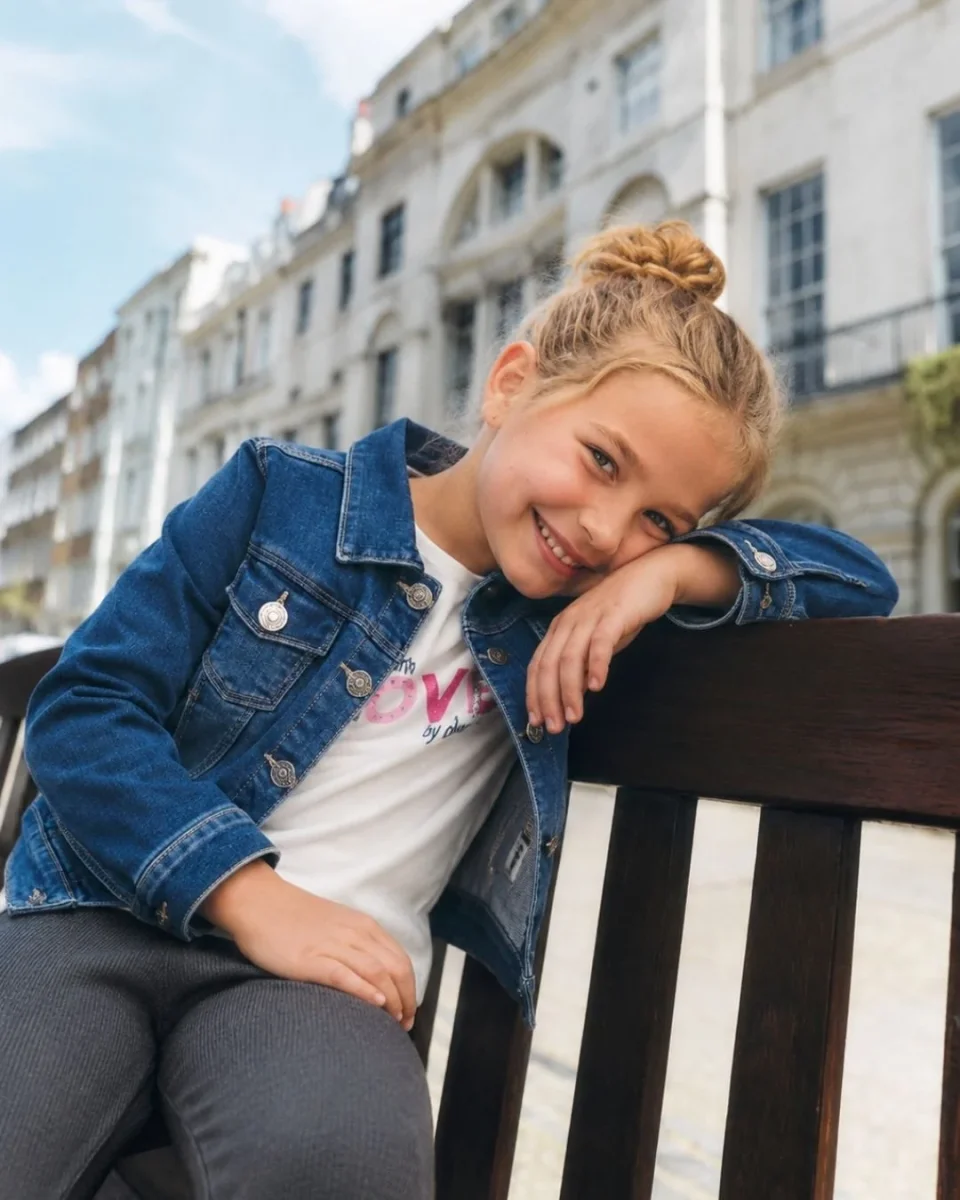 Chaqueta vaquera de niña volante - Imagen 4