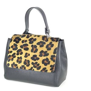 Bolso de piel artesanal con asa extensible