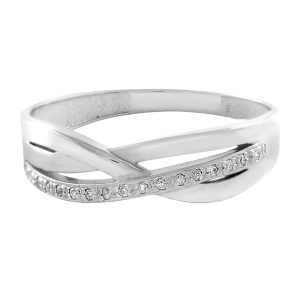 Anillo entrelazado