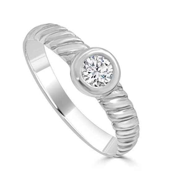Anillo gallonado solitario 0.30cts