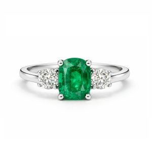 Anillo tresillo esmeralda colombiana – diseño Carrera
