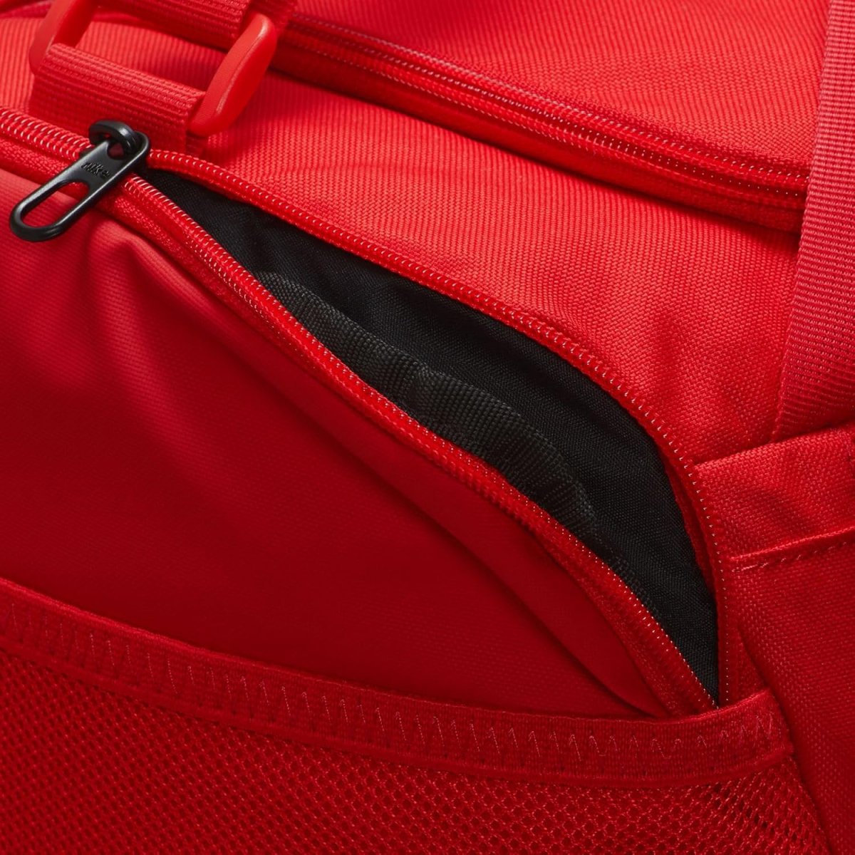 NIKE – Bolsa de Deporte Nike Brasilia 9.5 Roja DM3976-657 41L Unisex Gimnasio Viaje - Imagen 8
