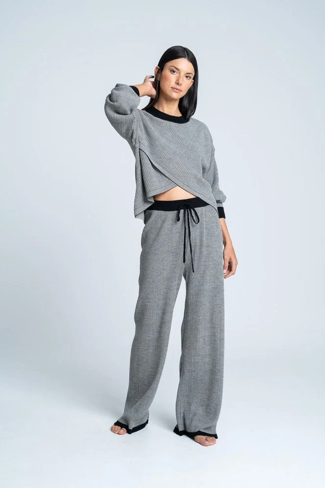 Buso Pijama Amplia BRONZINI X ISABEL HENAO - Imagen 5