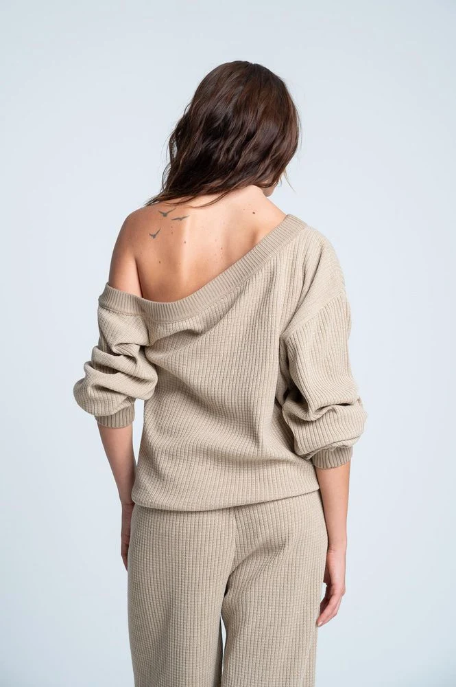Buso Pijama Amplia BRONZINI X ISABEL HENAO - Imagen 4