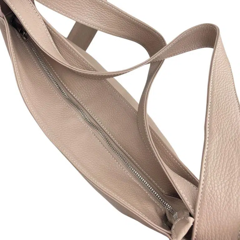 Bolso-Mochila de Piel Italiana con Asas Anchas, Bolsillo Trasero y Cremallera para Mujer - Imagen 7
