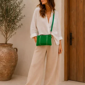 Bolso Bandolera Piel de Serraje para Mujer con Tachuelas Decorativas