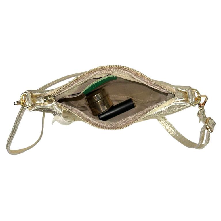 Bolso Bandolera de Mujer en Piel Italiana con Diseño Medialuna y Efecto Brillante - Imagen 8