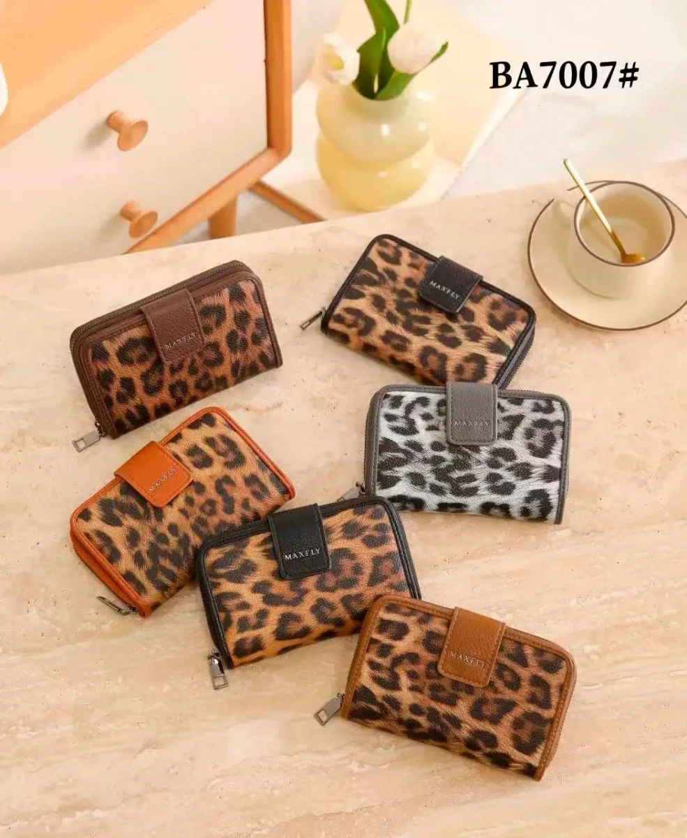 Monedero Sintético Maxfly con Diseño Lepardo, Solapa de Botón y Cremallera para Mujer - Imagen 3