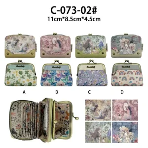 Monedero Sintético con Diseño Muñeca Sweet Candy, Cierre de Click y Cremallera para Mujer