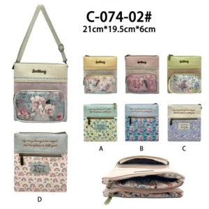 Bolso Bandolera Sintético de Mujer con Diseño Muñeca Sweet Candy y 4 Bolsillos con Cierre de Cremallera