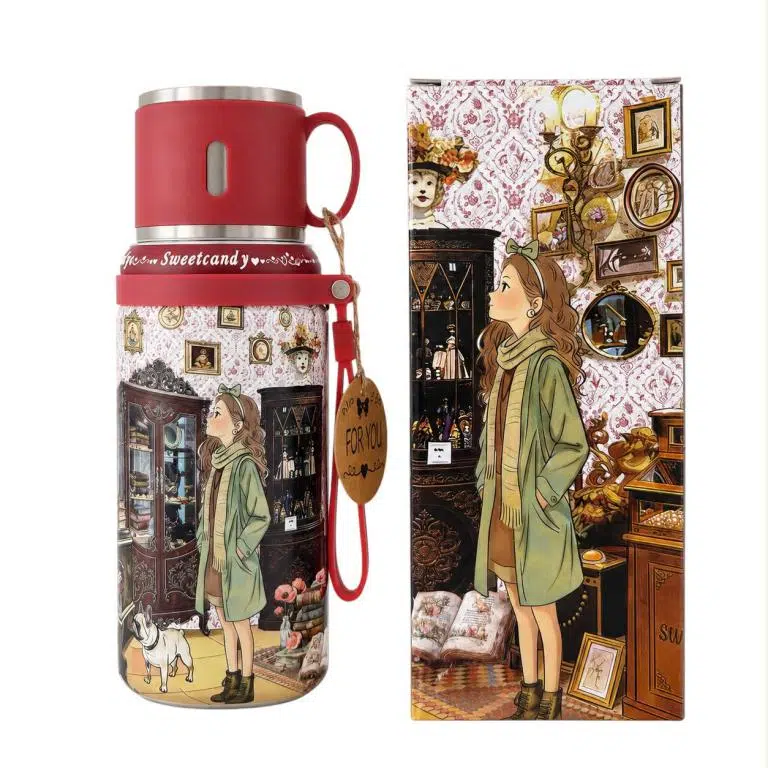 Botella Termo 650ml para Mujer con Diseño de Muñeca Sweet Candy, 2 Tapones y Asa Corta - Imagen 5
